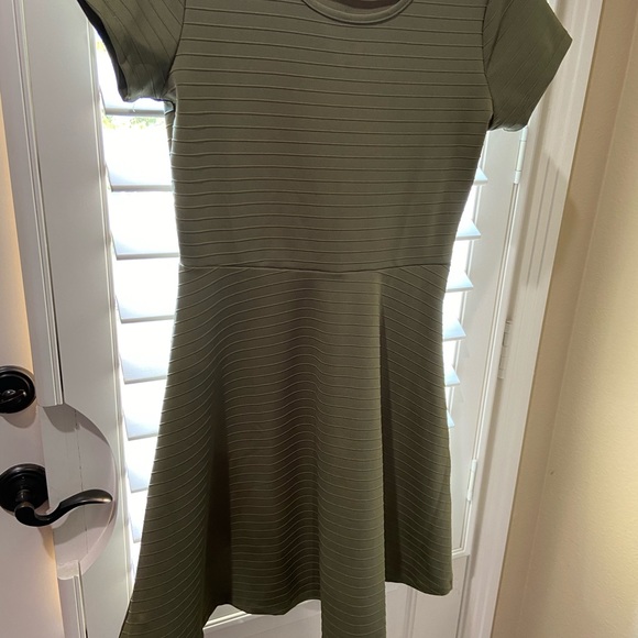 Bundle 😎 Three Dresses - S/M - Picture 3 of 4